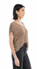Cargar imagen en el visor de la galería, T-SHIRT AIA