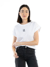 Cargar imagen en el visor de la galería, T-SHIRT CLASSIC WHITE